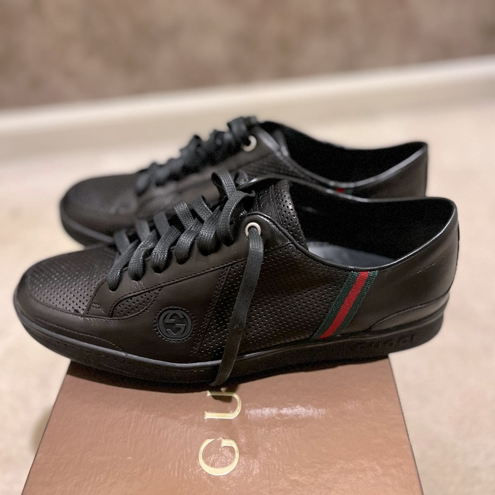 Authentic Gucci Vintage Sneaker Brand New Condition